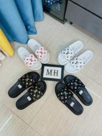 Picture of Louis Vuitton Slippers _SKULVsz38-44mnf06091267